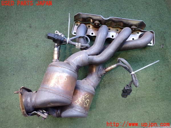 2UPJ-37682041]BMW 320i ツーリング(US20)エキマニ1 (触媒 マニバーター) 中古_m0001.jpg