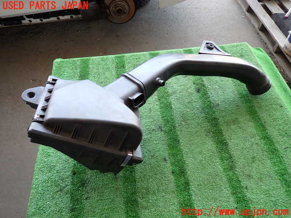 2UPJ-37692560]BMW アクティブハイブリッド3(AH3)(3F30)エアクリーナーボックス 中古 (F30)_m0002.jpg