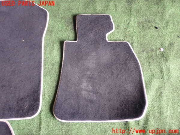 1UPJ-37717800]BMW X1(VL20 E84)フロアマット 中古_m0002.jpg