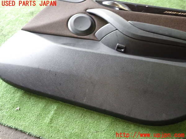 1UPJ-37711234]BMW X1(VL20 E84)右前ドア内張り 中古_m0002.jpg