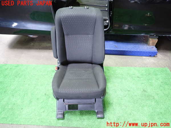 5UPJ-37727065]ヴォクシーハイブリッド(ノアハイブリッド)(ZWR80G)助手席シート 中古_m0001.jpg