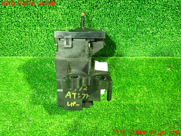 1UPJ-37727555]ヴォクシーハイブリッド(ノアハイブリッド)(ZWR80G)ATシフトレバー 中古_m0001.jpg