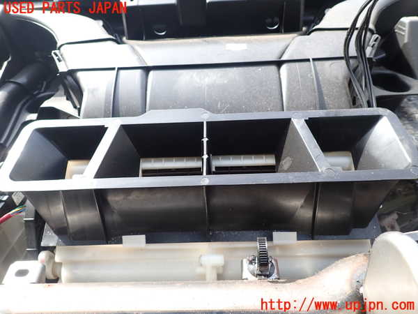 1UPJ-37736081]デリカD：5(CV1W)エバポレーター1 中古_m0002.jpg