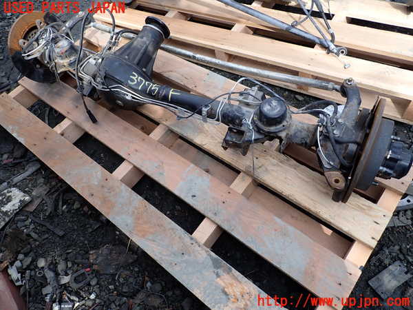 1UPJ-37754370]ジムニー シエラ(JB74W)フロントデフホーシング 中古_m0001.jpg