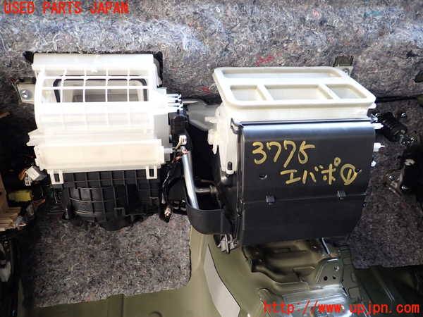 1UPJ-37756081]ジムニー シエラ(JB74W)エバポレーター1 中古_m0001.jpg