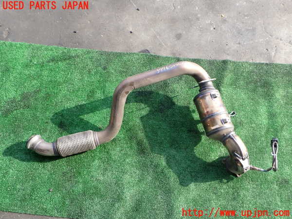 2UPJ-37762661]ベンツ CLA180 C117(117342)触媒1 中古_m0001.jpg