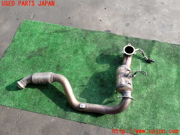 2UPJ-37762661]ベンツ CLA180 C117(117342)触媒1 中古_m0002.jpg