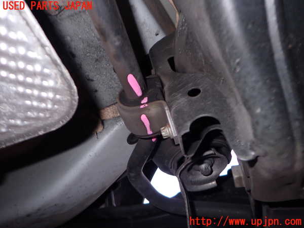 2UPJ-37765445]ベンツ CLA180 C117(117342)リアスタビライザー 中古_m0003.jpg