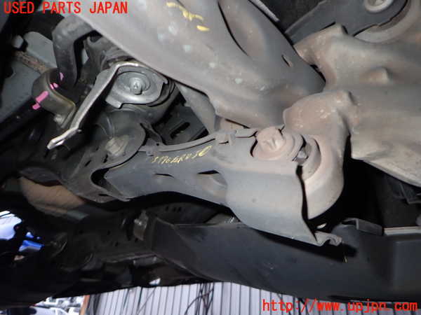 2UPJ-37765227]ベンツ CLA180 C117(117342)左リアロアアーム2 中古_m0001.jpg