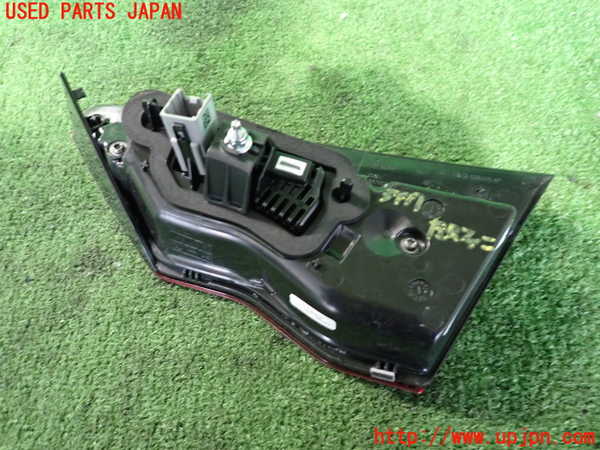 2UPJ-37771552]ジャガー・XE(JA2ND)左リアフィニッシャー 中古_m0002.jpg