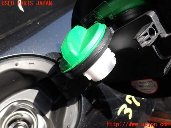 2UPJ-37771690]ジャガー・XE(JA2ND)フューエルリッド 中古_m0004.jpg