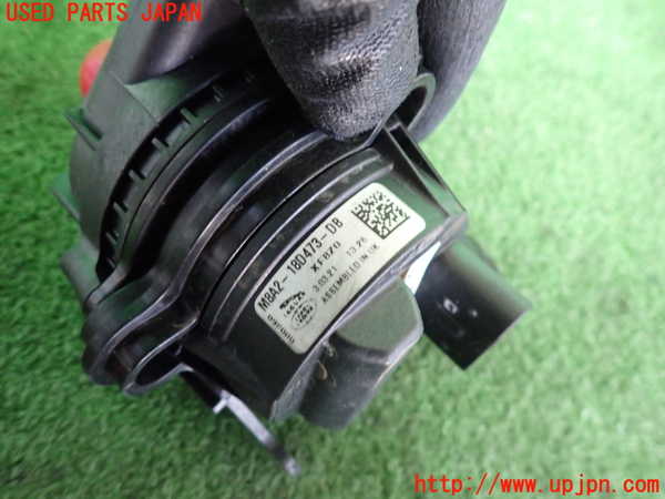 2UPJ-37772110]ジャガー・XE(JA2ND)ウォーターポンプ 中古_m0002.jpg