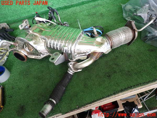 2UPJ-37772661]ジャガー・XE(JA2ND)触媒1 中古_m0004.jpg