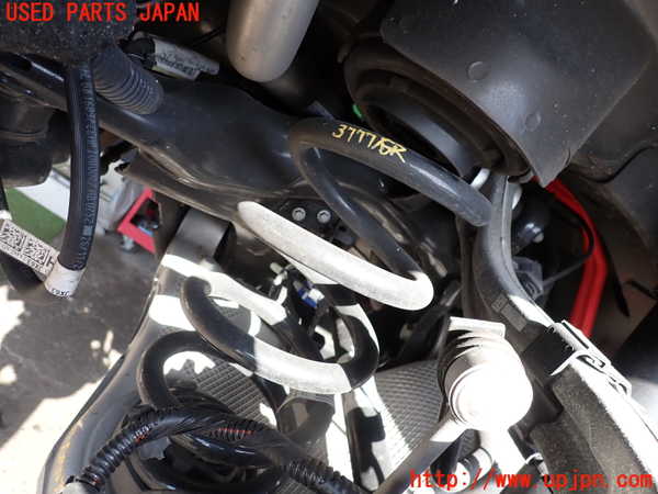 2UPJ-37775100]ジャガー・XE(JA2ND)右リアスプリング 中古_m0001.jpg