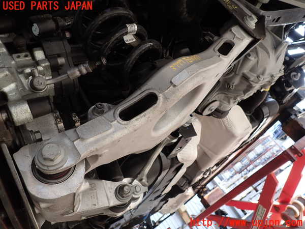 2UPJ-37775226]ジャガー・XE(JA2ND)左リアロアアーム1 中古_m0001.jpg