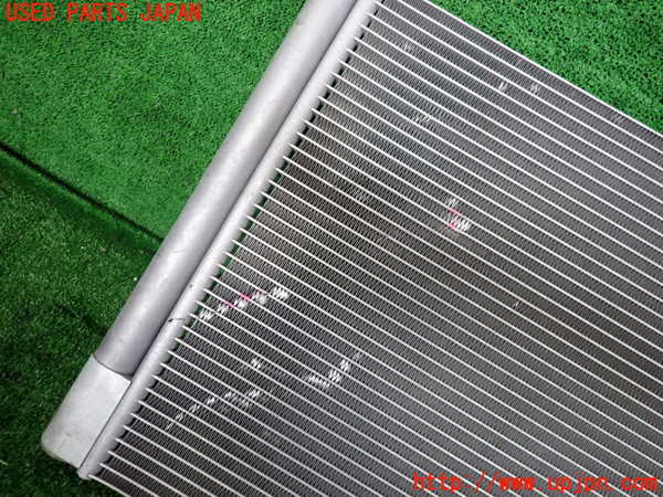 2UPJ-37776031]ジャガー・XE(JA2ND)エアコンコンデンサー1 中古_m0002.jpg