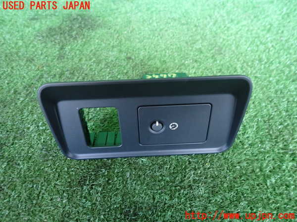 2UPJ-37776312]ジャガー・XE(JA2ND)スイッチ7 (メーター) 中古_m0001.jpg