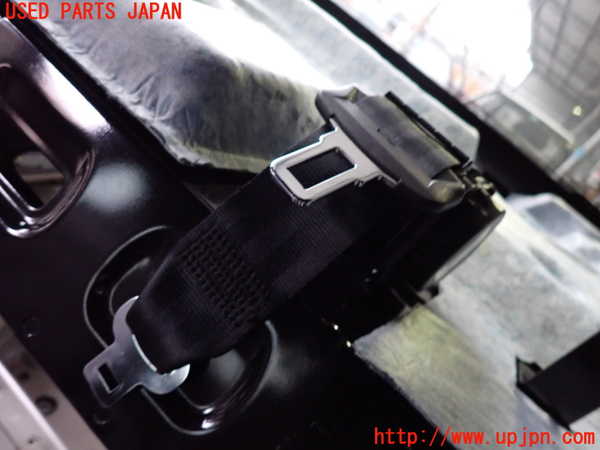 2UPJ-37777135]ジャガー・XE(JA2ND)真中2列目シートベルト 中古_m0001.jpg