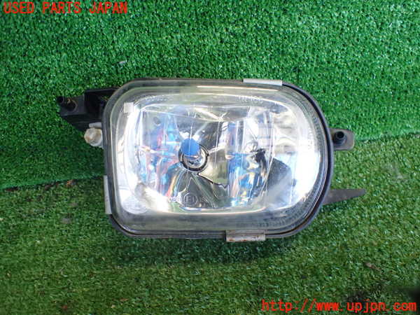 2UPJ-37781182]ベンツ C180 コンプレッサー ステーションワゴン(203246)左フォグ 中古_m0001.jpg