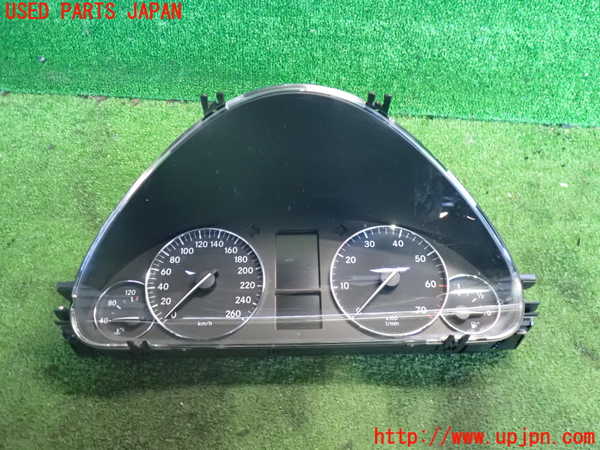 2UPJ-37786170]ベンツ C180 コンプレッサー ステーションワゴン(203246)スピードメーター (ジャンク品) 中古_m0001.jpg