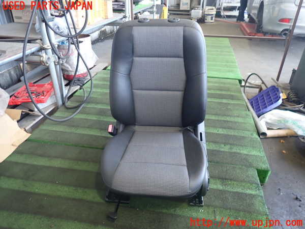 2UPJ-37787065]ベンツ C180 コンプレッサー ステーションワゴン(203246)助手席シート 中古_m0001.jpg