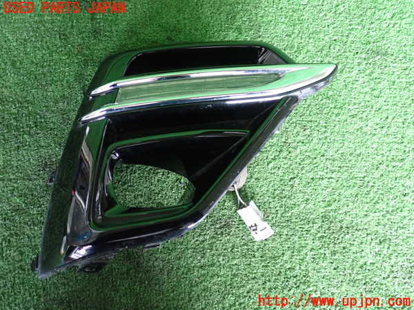 2UPJ-37791150]レヴォーグ(VN5)右コーナーランプ 中古_m0001.jpg