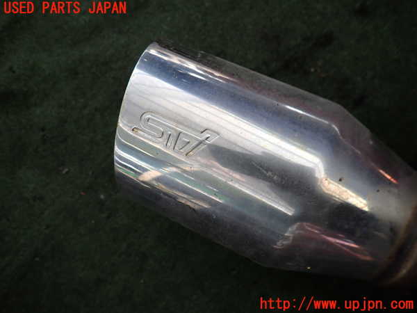 2UPJ-37792671]レヴォーグ(VN5)リアマフラー1 中古_m0004.jpg