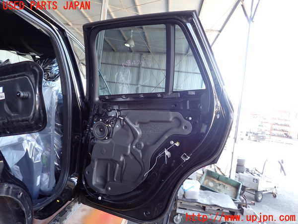 2UPJ-37801290]BMW X1(HT20)右後ドア (43R-011003) 中古 (F48)_m0002.jpg