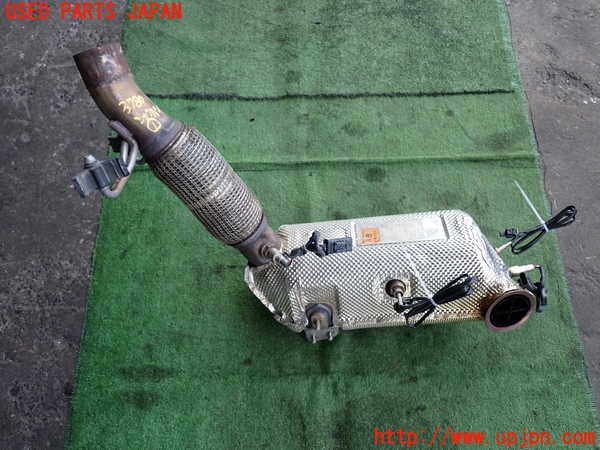 2UPJ-37802661]BMW X1(HT20)触媒1 中古 (F48)_m0001.jpg