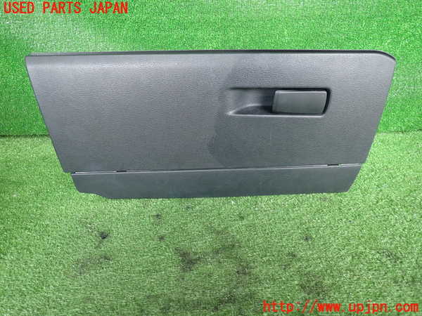 2UPJ-37807516]BMW X1(HT20)グローブボックス1 中古 (F48)_m0001.jpg