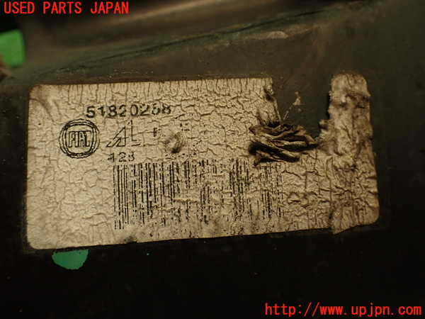 2UPJ-37811150]アバルト・595(312142)右コーナーランプ 中古_m0003.jpg