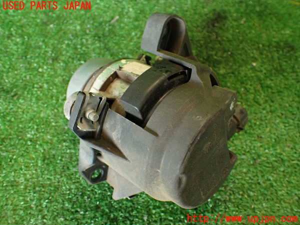2UPJ-37811182]アバルト・595(312142)左フォグ 中古_m0002.jpg