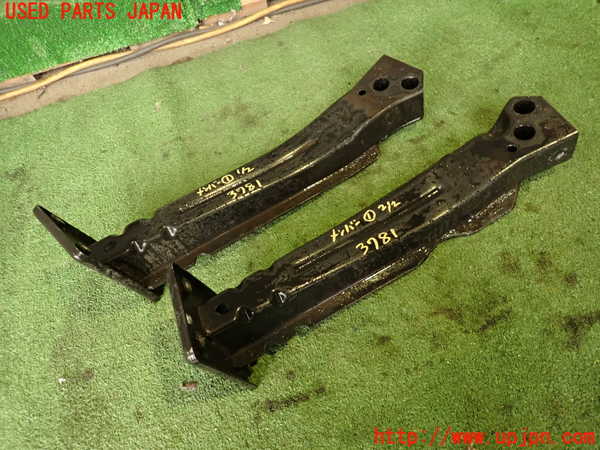 2UPJ-37815296]アバルト・595(312142)メンバー1 中古_m0001.jpg