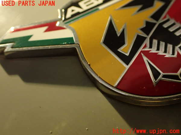 2UPJ-37811632]アバルト・595(312142)エンブレム2 中古_m0002.jpg