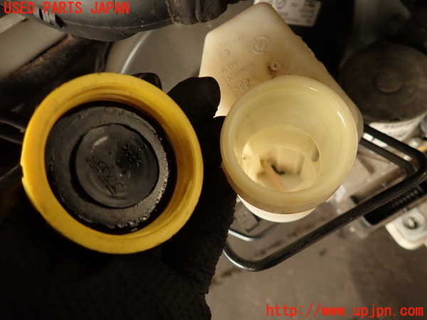 2UPJ-37814050]アバルト・595(312142)ブレーキマスターシリンダー 中古_m0002.jpg