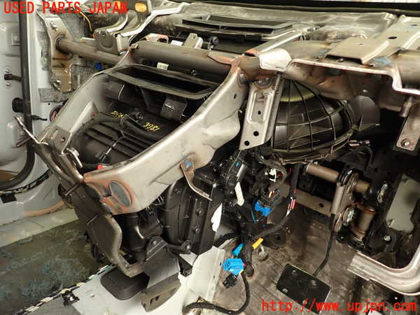 2UPJ-37816081]アバルト・595(312142)エバポレーター1 中古_m0003.jpg