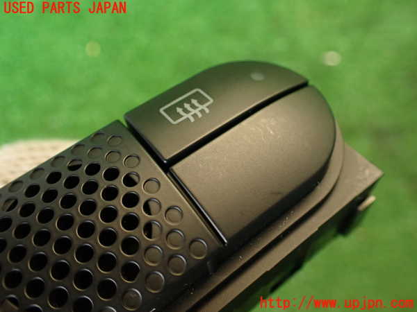 2UPJ-37816300]アバルト・595(312142)デフォッガースイッチ 中古_m0003.jpg