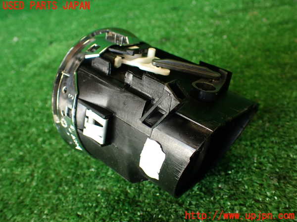 2UPJ-37817527]アバルト・595(312142)エアコン吹き出し口2 (右) 中古_m0002.jpg