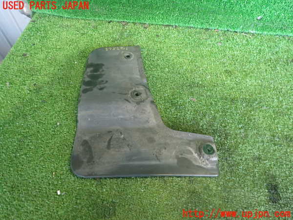 2UPJ-37821450]パジェロ(V98W)右フロントマッドガード(泥除け) 中古_m0001.jpg