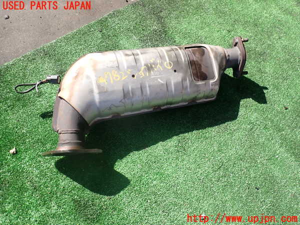 2UPJ-37822661]パジェロ(V98W)触媒1 中古_m0001.jpg