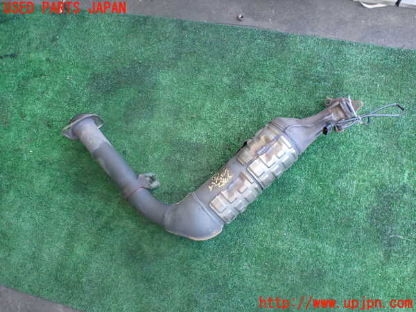 2UPJ-37822662]パジェロ(V98W)触媒2 中古_m0001.jpg
