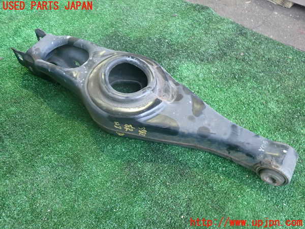 2UPJ-37825226]パジェロ(V98W)左リアロアアーム1 中古_m0001.jpg