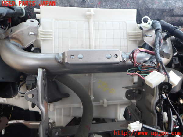 2UPJ-37826081]パジェロ(V98W)エバポレーター1 中古_m0001.jpg