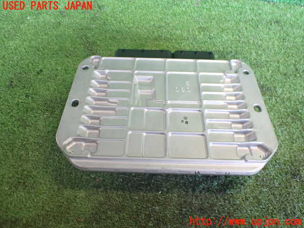 2UPJ-37826110]パジェロ(V98W)エンジンコンピューター 中古_m0002.jpg