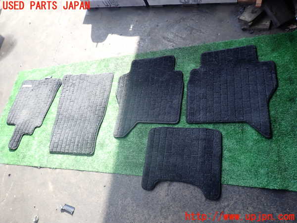 2UPJ-37827800]パジェロ(V98W)フロアマット 中古_m0001.jpg