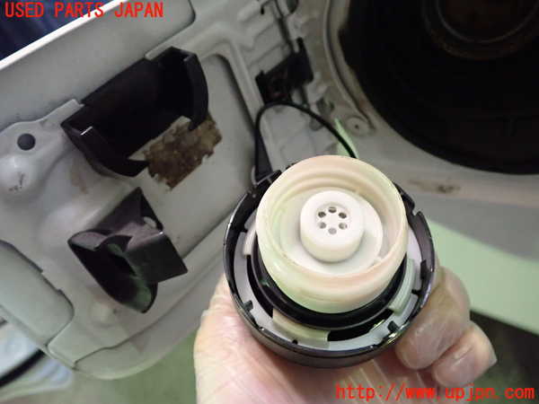 2UPJ-37831690]アルテッツァ(GXE10)フューエルリッド 中古(43R-005844 M31Y8)_m0004.jpg