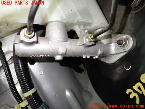 1UPJ-37874050]ストリーム(RN8)ブレーキマスターシリンダー 中古_m0003.jpg