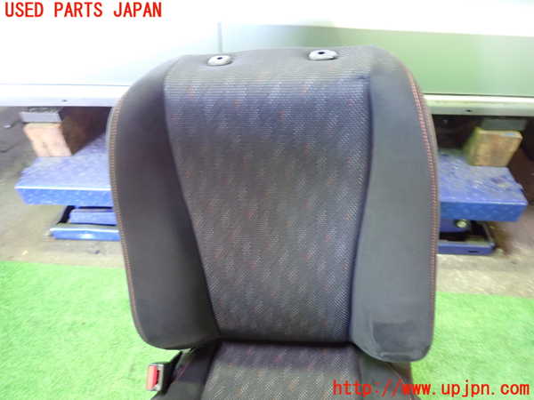 1UPJ-37877065]ストリーム(RN8)助手席シート 中古_m0002.jpg