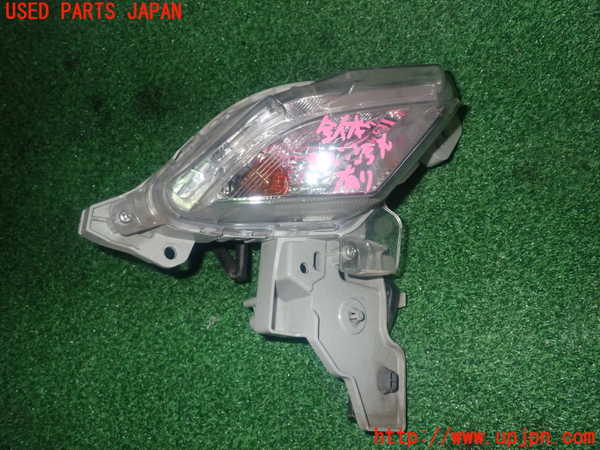 1UPJ-37891152]CX-3(DK5AW)左コーナーランプ 中古_m0001.jpg