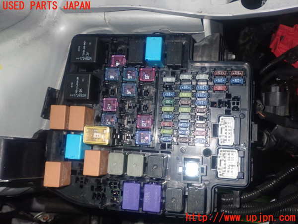 1UPJ-37896741]CX-3(DK5AW)ヒューズボックス1 中古_m0002.jpg